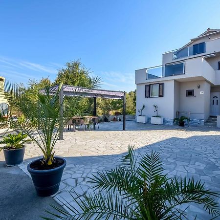 Apartments Visnja ロゴズニッツァ エクステリア 写真