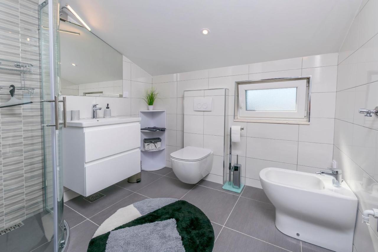 Apartments Visnja ロゴズニッツァ エクステリア 写真