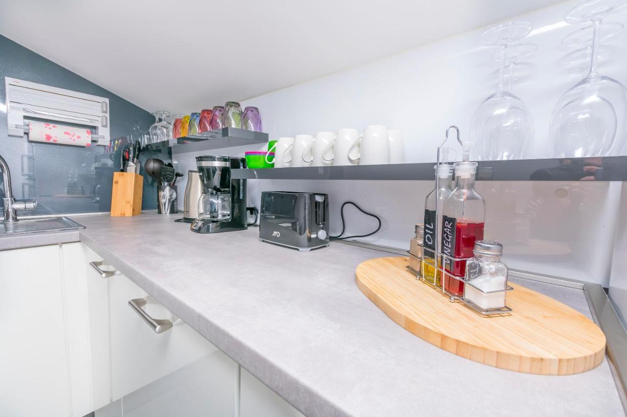 Apartments Visnja ロゴズニッツァ エクステリア 写真