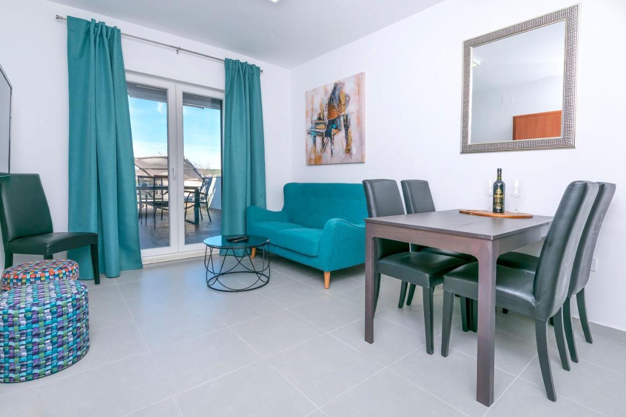 Apartments Visnja ロゴズニッツァ エクステリア 写真